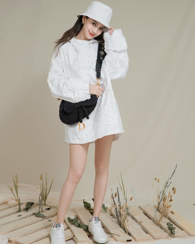 'Gái một con' Angelababy quá xinh đẹp với thần thái đỉnh cao - ảnh 17