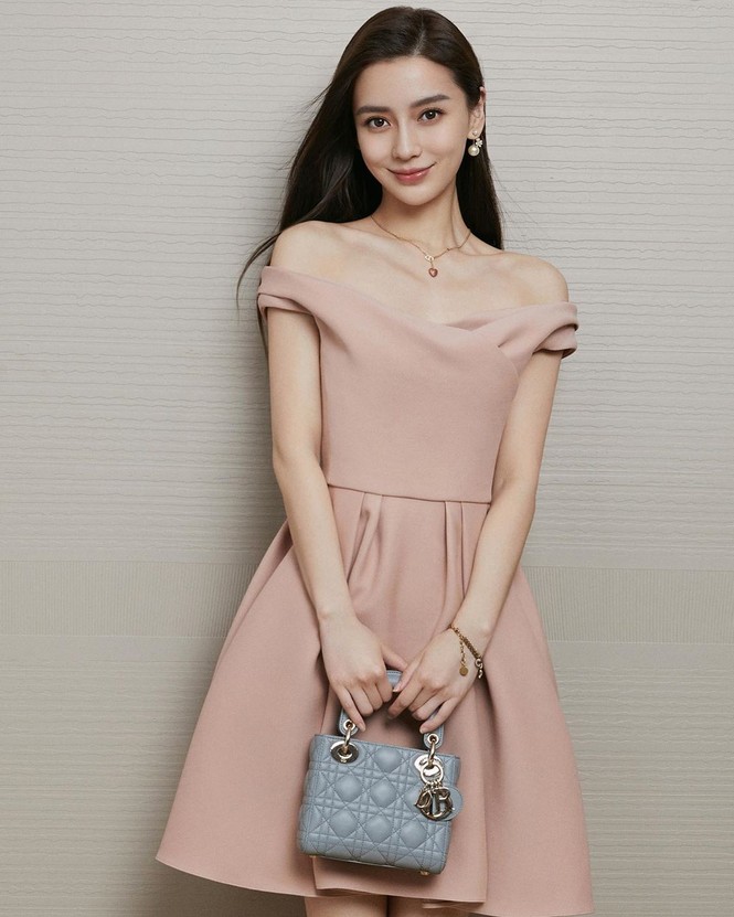 'Gái một con' Angelababy quá xinh đẹp với thần thái đỉnh cao - ảnh 21