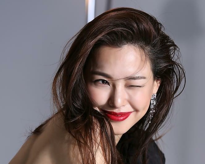 'Hoa hậu đẹp nhất Hàn Quốc' chia tay bạn trai 7 năm - ảnh 7
