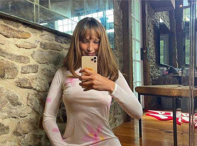 Bella Hadid thả dáng tuyệt đẹp với vòng eo 'con kiến' - ảnh 11