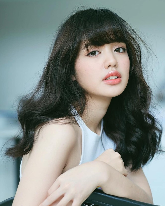 Nữ blogger xinh đẹp giống hệt ca sĩ Lisa nhóm BlackPink - ảnh 3