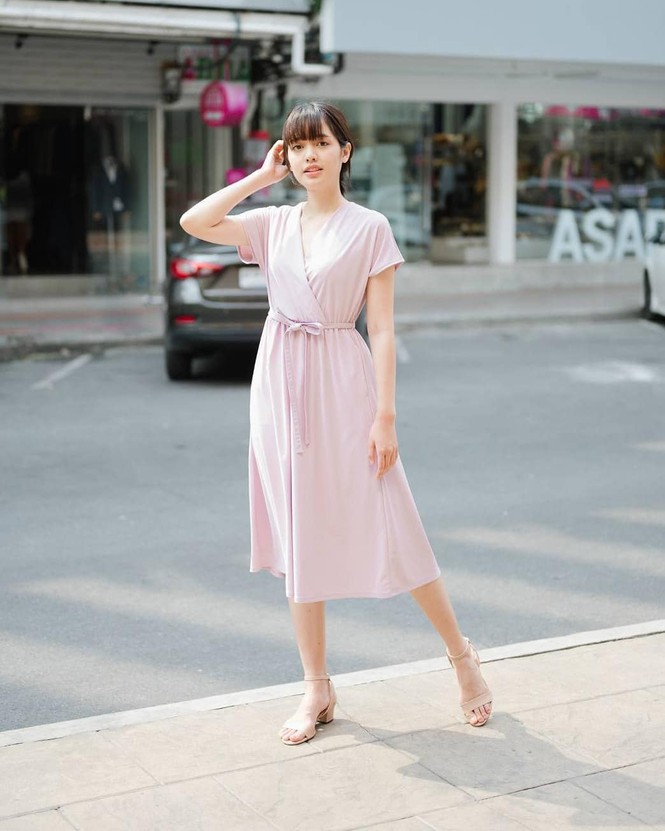 Nữ blogger xinh đẹp giống hệt ca sĩ Lisa nhóm BlackPink - ảnh 12