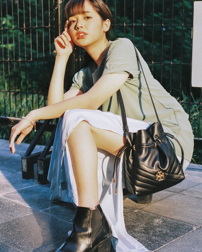 Nữ blogger xinh đẹp giống hệt ca sĩ Lisa nhóm BlackPink - ảnh 10