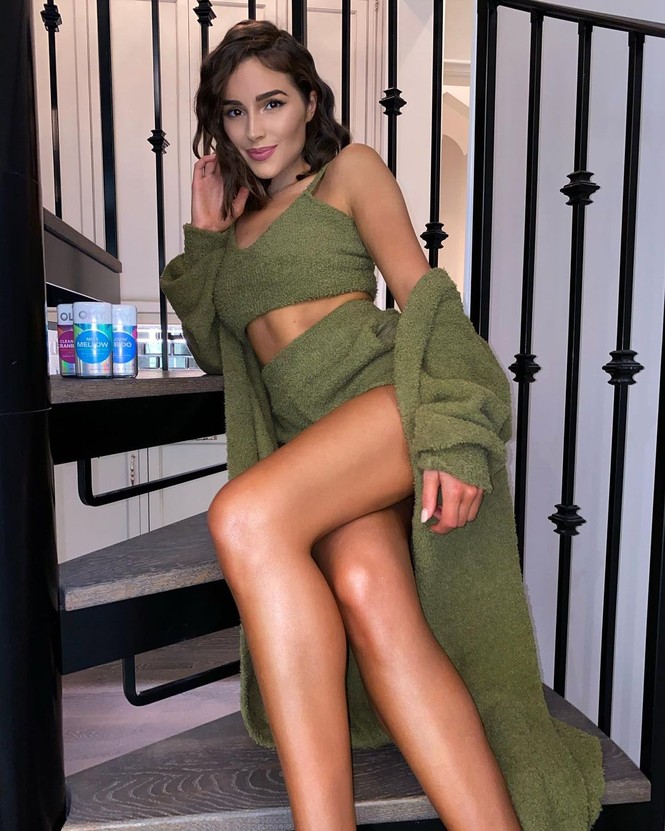 Hoa hậu Hoàn vũ Olivia Culpo khoe đường cong hút hồn phái mạnh - ảnh 6