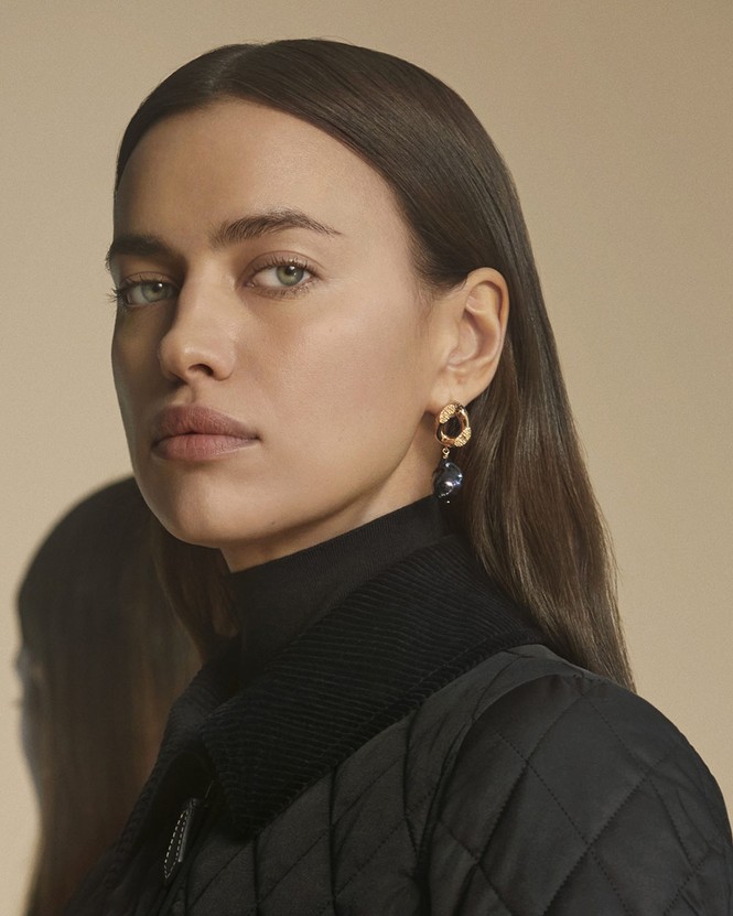 Irina Shayk thần thái cuốn hút như ngôi sao điện ảnh trên phố - ảnh 17