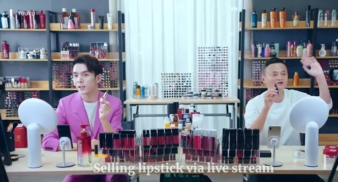 Chàng trai 'Vua son môi' kiếm triệu đô nhờ livestream bán hàng - ảnh 5