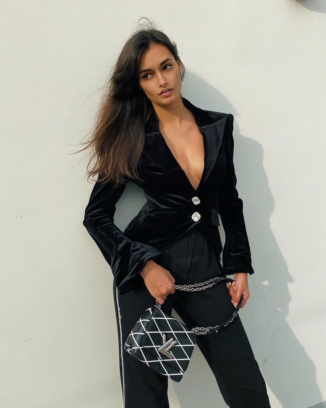 Sắc vóc thanh xuân nóng bỏng của nàng mẫu 9x Gizele Oliveira - ảnh 8