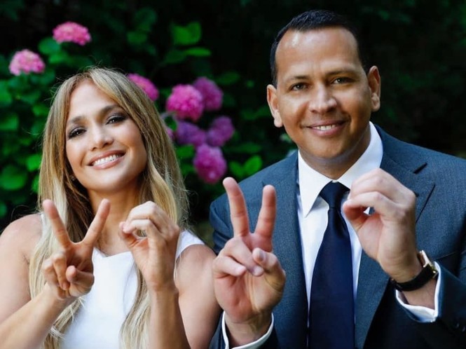 Hình thể rực lửa tuổi ngũ tuần của Jennifer Lopez - ảnh 17