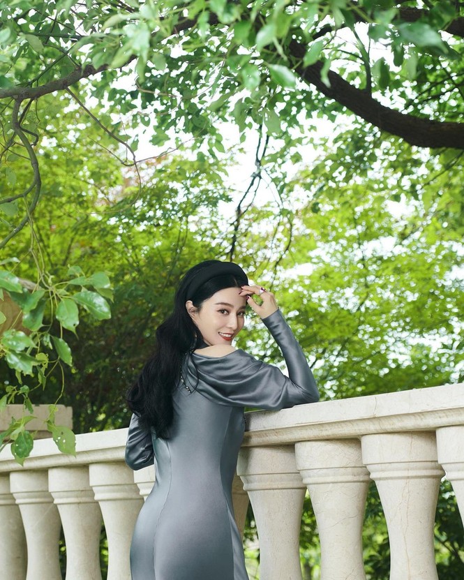 Đăng ảnh selfie ở bể bơi, Phạm Băng Băng gây 'sốt' vì quá trẻ ở tuổi 40 - ảnh 10