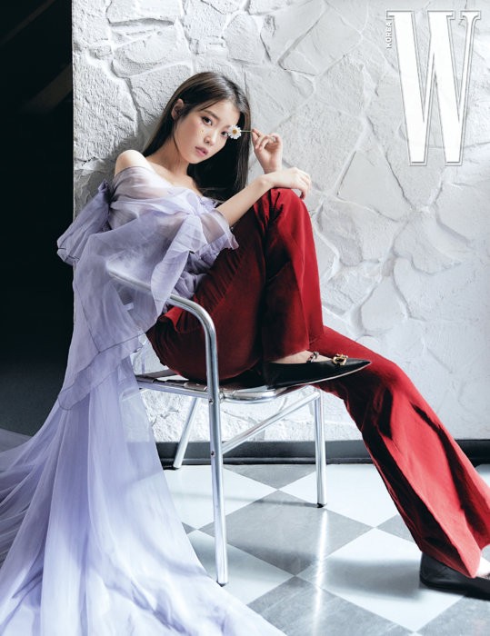 Vẻ đẹp trong veo thanh khiết nữ thần của 'em gái quốc dân' xứ Hàn IU - ảnh 17