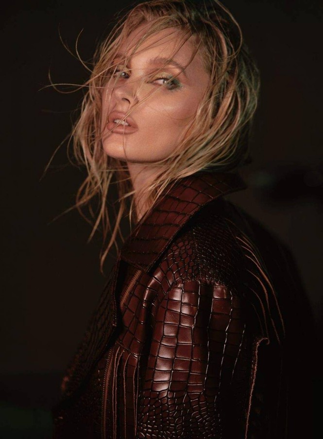 Ngắm sắc vóc gợi cảm của bà bầu xinh đẹp Elsa Hosk - ảnh 16