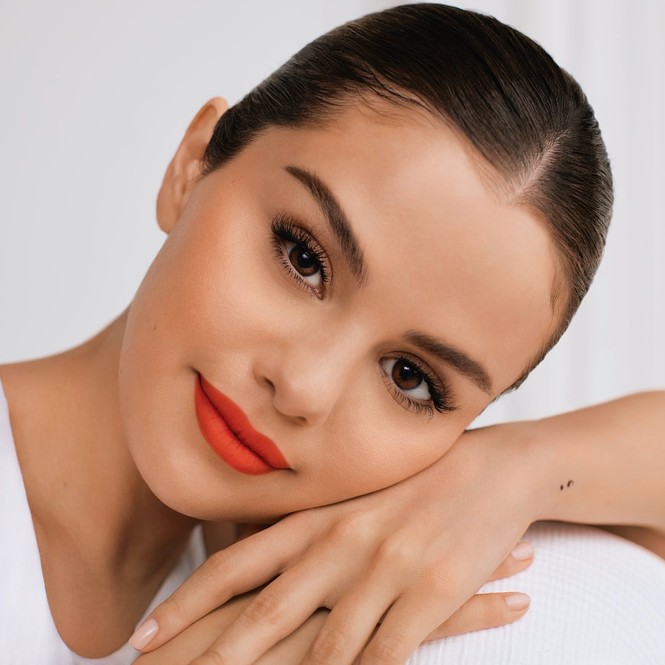 Ngắm sắc vóc trẻ đẹp của mỹ nhân độc thân quyến rũ Selena Gomez - ảnh 14