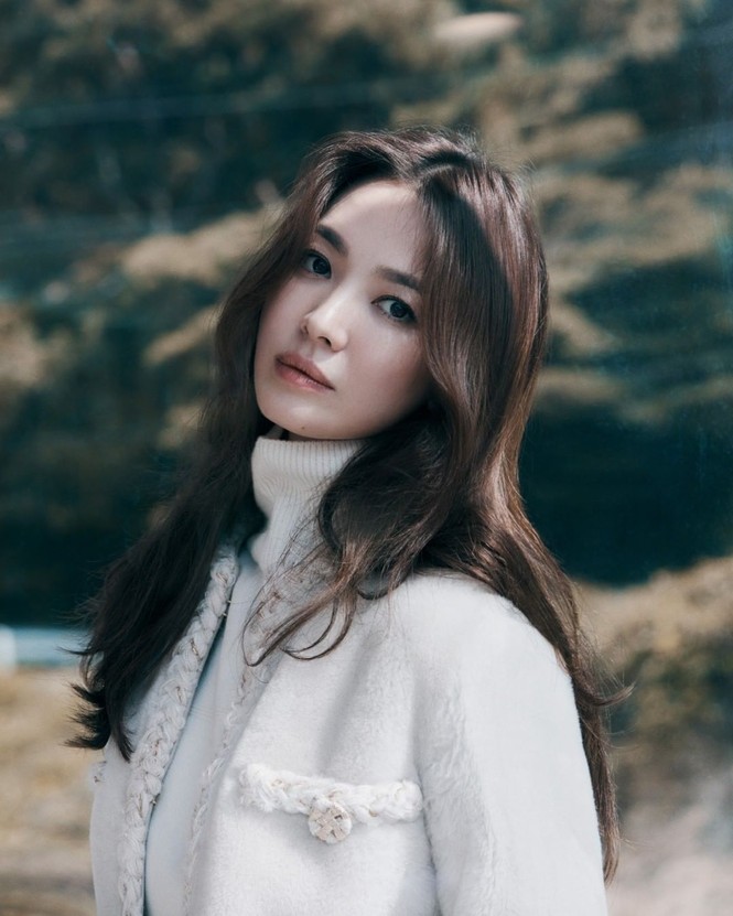 Sọng Hye Kyo U40 xinh đẹp rạng ngời - ảnh 16