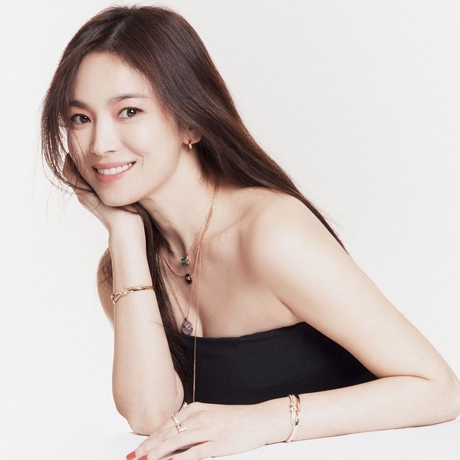 Sọng Hye Kyo U40 xinh đẹp rạng ngời - ảnh 6