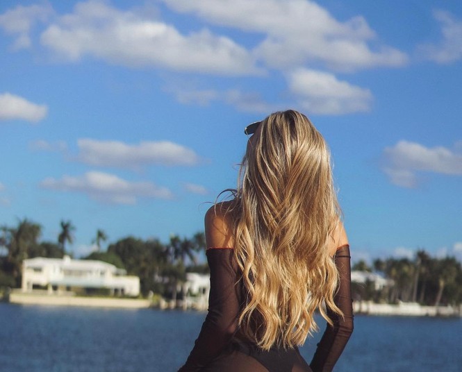 Đường cong nảy nở rực lửa của người mẫu áo tắm Cindy Prado - ảnh 13
