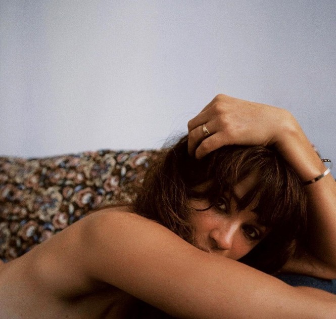 Cựu thiên thần nội y 52 tuổi Helena Christensen ngày càng nóng bỏng - ảnh 11