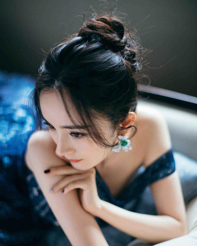 Dương Mịch siêu quyến rũ, 'phủ sóng' hình ảnh khắp mạng xã hội - ảnh 15