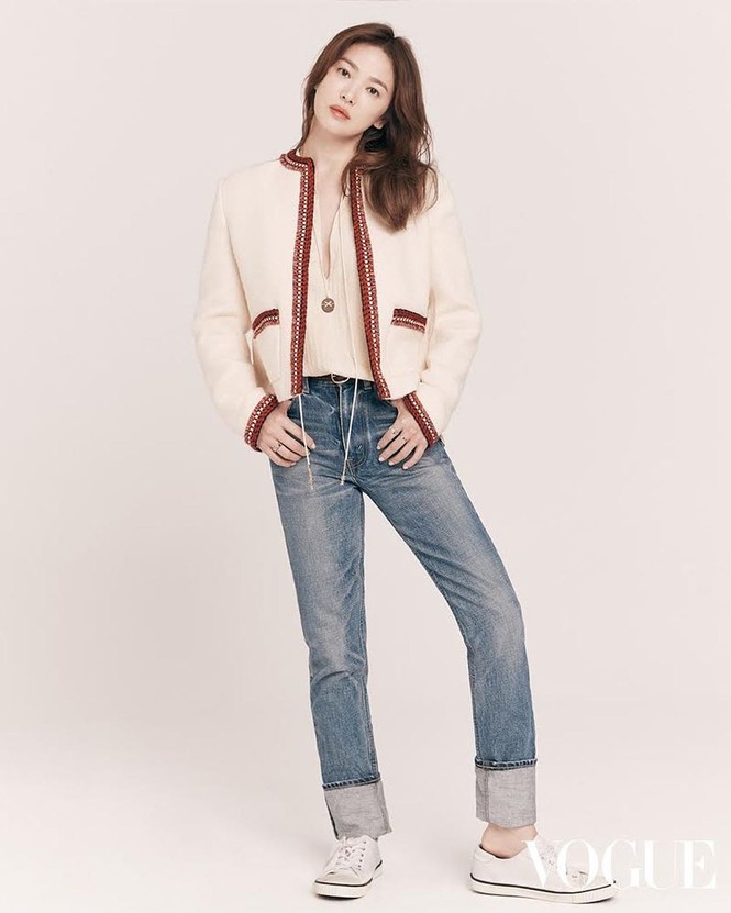 Song Hye Kyo U40 trẻ trung 'hack tuổi' - ảnh 3