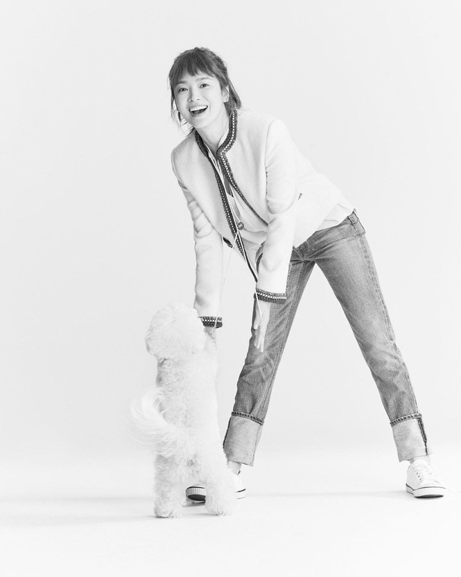 Song Hye Kyo U40 trẻ trung 'hack tuổi' - ảnh 5