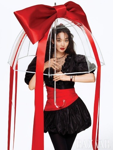 'Hồ ly 9 đuôi' Shin Min Ah đẹp xuất sắc đón Giáng sinh - ảnh 3