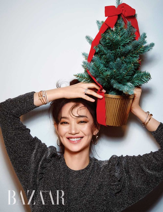 'Hồ ly 9 đuôi' Shin Min Ah đẹp xuất sắc đón Giáng sinh - ảnh 6