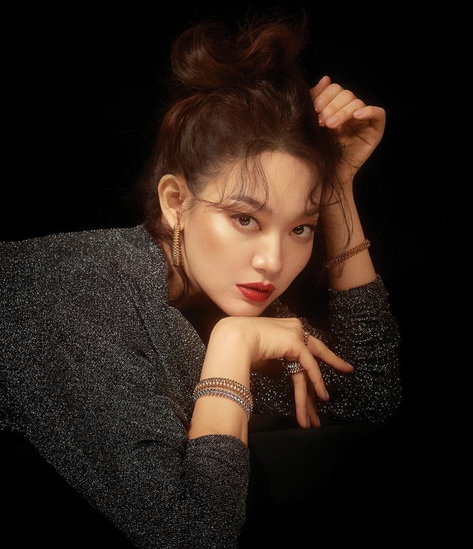 'Hồ ly 9 đuôi' Shin Min Ah đẹp xuất sắc đón Giáng sinh - ảnh 11