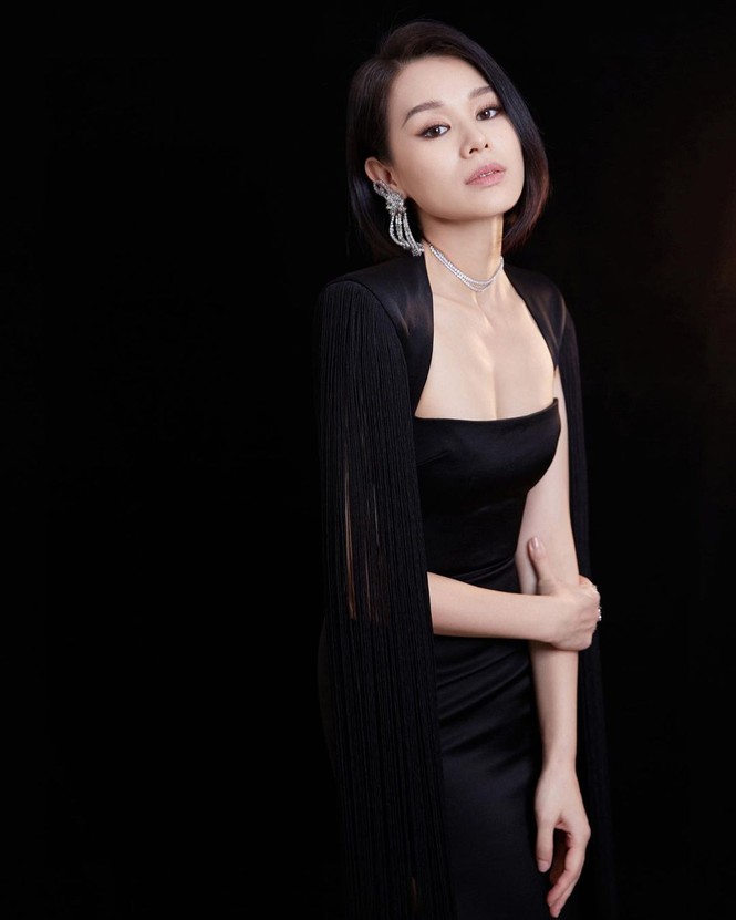 Sao phim 'Mỹ nhân tâm kế' mang thai lần thứ 3 ở tuổi 42 - ảnh 12