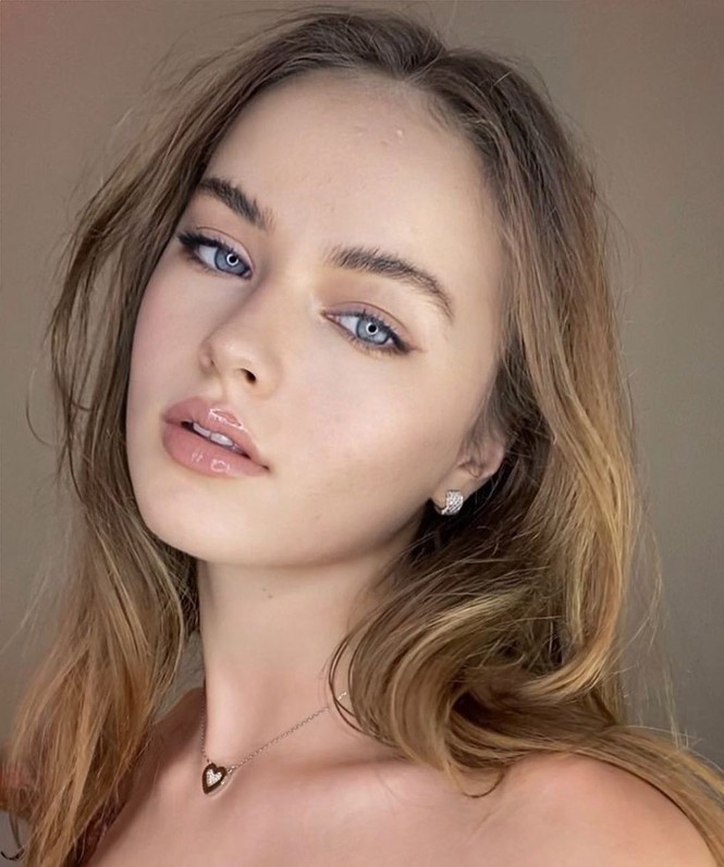 Cô bé mẫu nhí người Nga Kristina Pimenova chụp ảnh áo tắm ở tuổi 16 - ảnh 9