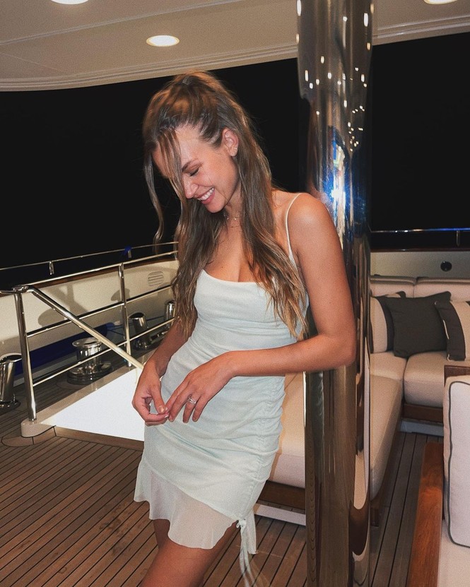 Dáng ngọc nuột nà của thiên thần nội y Josephine Skriver - ảnh 6