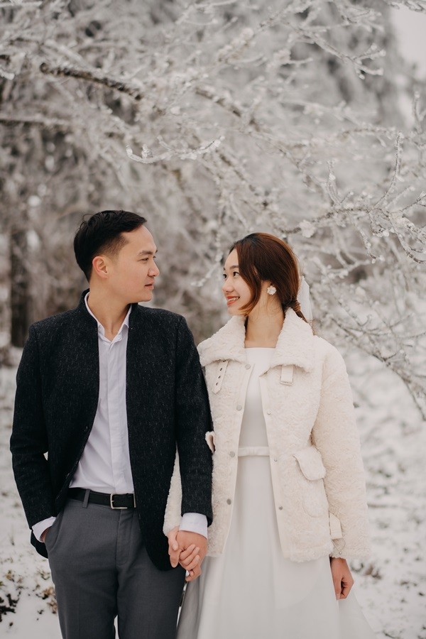 Cặp đôi chụp ảnh cưới lãng mạn giữa tuyết trắng ở Y Tý - ảnh 5