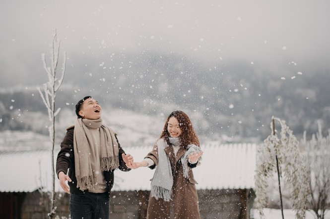 Cặp đôi chụp ảnh cưới lãng mạn giữa tuyết trắng ở Y Tý - ảnh 14