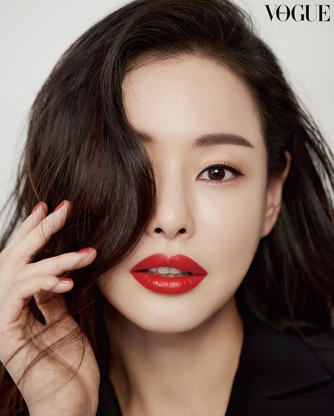 Hoa hậu đẹp nhất Hàn Quốc Honey Lee U40 vẫn độc thân quyến rũ - ảnh 7