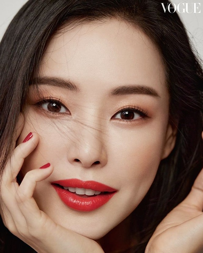 Hoa hậu đẹp nhất Hàn Quốc Honey Lee U40 vẫn độc thân quyến rũ - ảnh 5