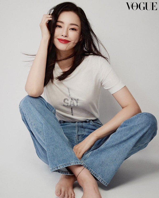 Hoa hậu đẹp nhất Hàn Quốc Honey Lee U40 vẫn độc thân quyến rũ - ảnh 10