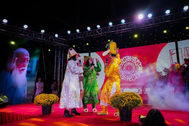 Học sinh Hà Nội gói bánh chưng tặng người nghèo - ảnh 7
