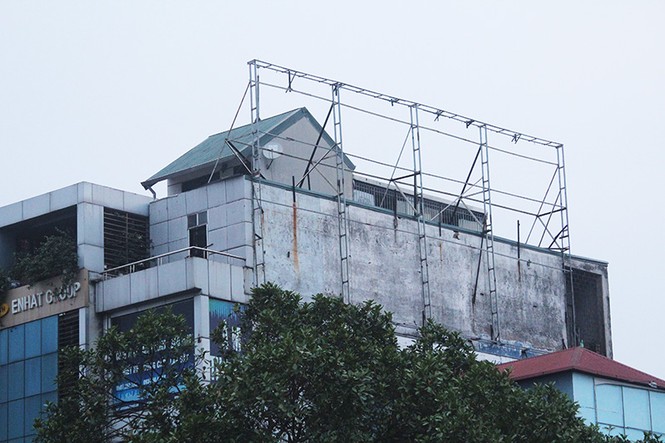 quận hai bà trưng, đống đa, nhếch nhác, bộ mặt đô thị, hà nội, sở văn hóa thể thao, sở du lịch, biển quảng cáo, khung sắt, atgt - ảnh 2