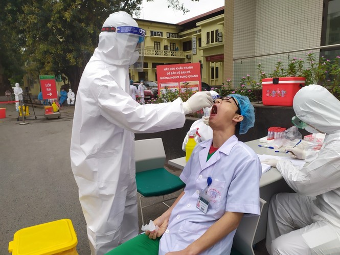 covid-19, hà nội, nhiễm bệnh, cách ly, công bố dịch, chủ tịch hà nội, thương mại điện tử, grdp, phát triển, bạch mai, test nhanh, - ảnh 2