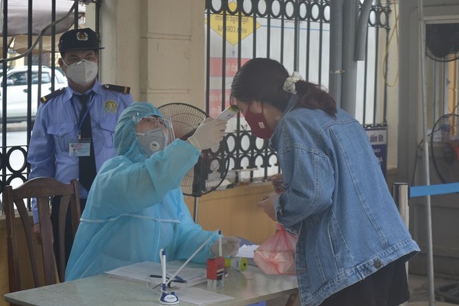 covid-19, hà nội, nhiễm bệnh, cách ly, công bố dịch, chủ tịch hà nội, thương mại điện tử, grdp, phát triển, bạch mai, test nhanh, - ảnh 1