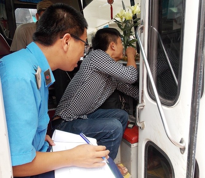 Phát hiện 1.600 'quái xế' xe khách, taxi vi phạm tốc độ - ảnh 1