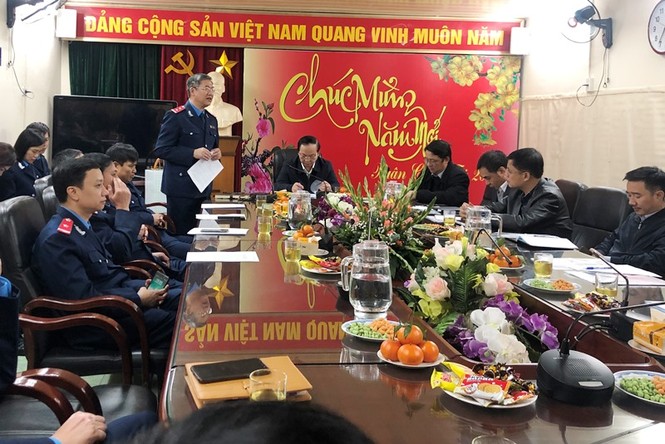 Hàng chục nhà xe tăng giá vé dịp Tết - ảnh 1