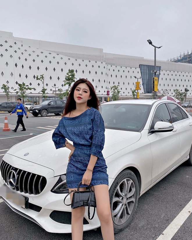 Khi bạn đang bận lên mạng tán dóc mỗi ngày, nhiều gái đẹp đã có nhà có xe từ năm 19 tuổi - Ảnh 19. Khi bạn đang bận lên mạng tán dóc mỗi ngày, nhiều gái đẹp đã có nhà có xe từ năm 19 tuổi - Ảnh 19.
