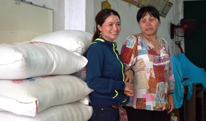 Tết đầu tiên của 'triệu phú' ve chai - ảnh 2