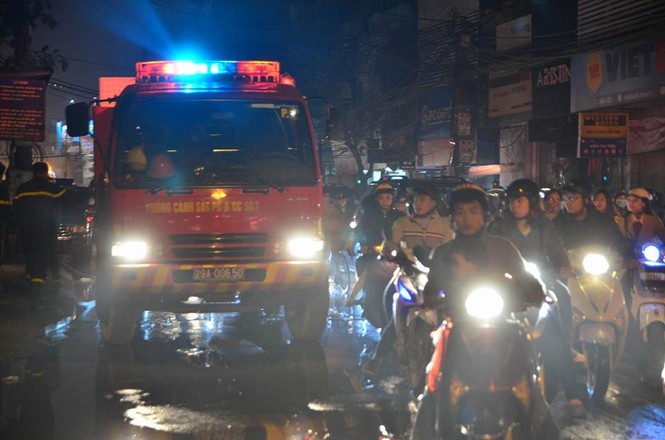 Cháy lớn tại 199 Minh Khai, Hà Nội - ảnh 3
