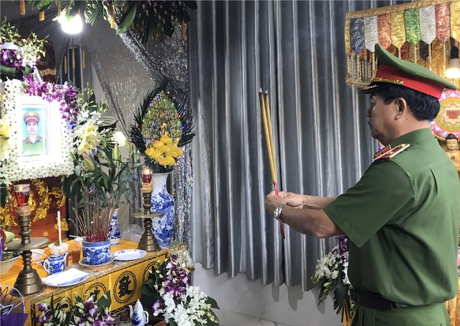 Trung úy CSGT bị ‘quái xế’ tông tử vong - ảnh 1
