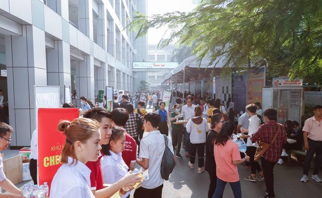 ĐH Công nghiệp TP.HCM - ảnh 1
