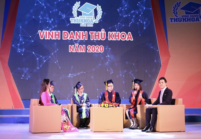 Vinh danh thủ khoa - ảnh 2