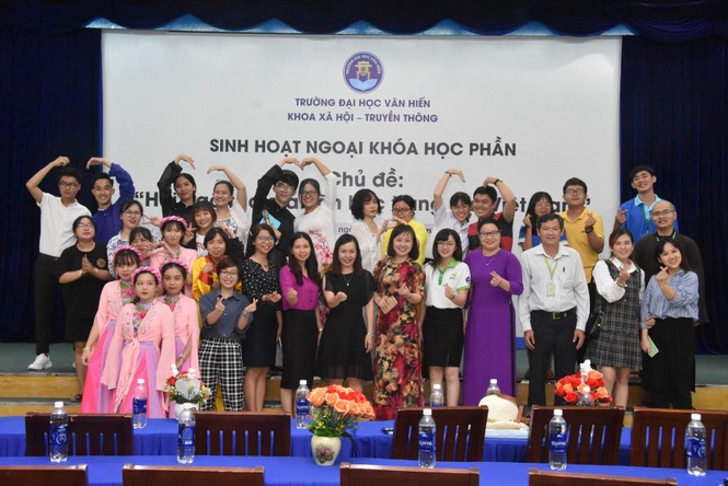 Học bằng sân khấu - ảnh 2