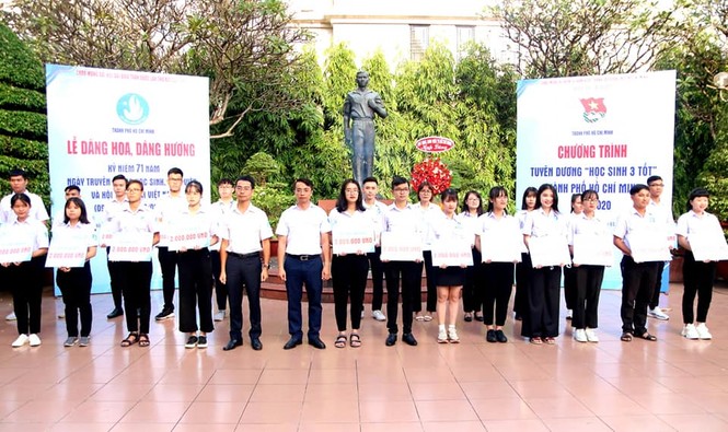 Trao học bổng cho các bộ Hội tiêu biểu - ảnh 2