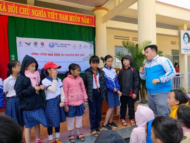 Trí thức Khoa học Trẻ Tình nguyện - ảnh 1