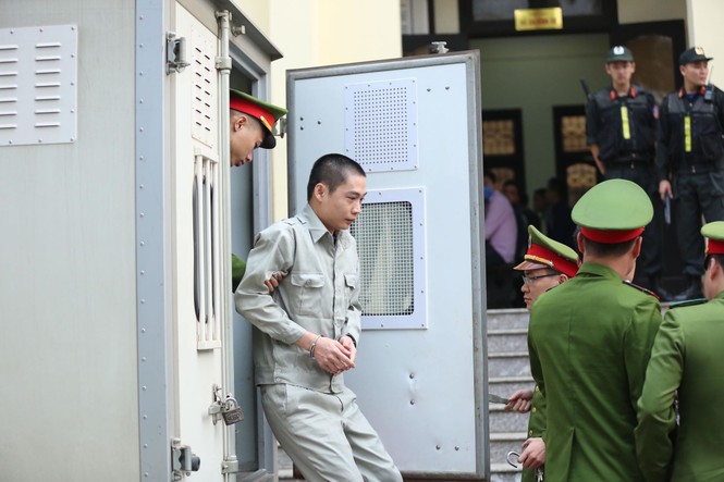 An ninh thắt chặt trong phiên phúc thẩm vụ đánh bạc nghìn tỷ - ảnh 8